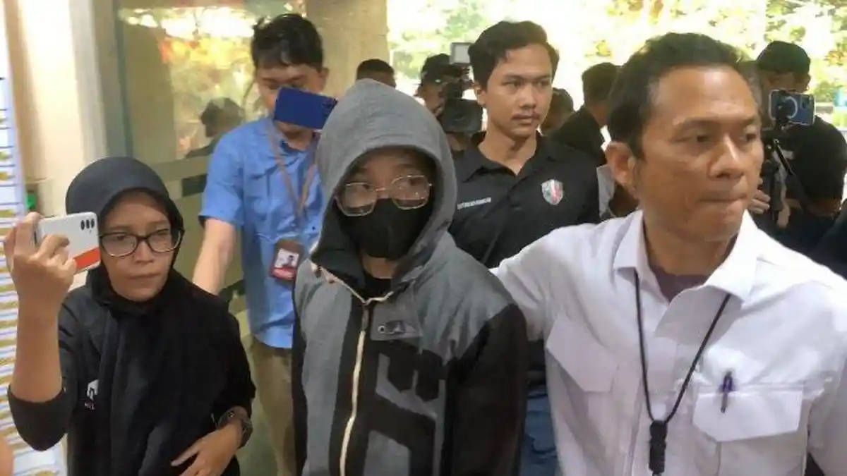 Akhirnya Ditangkap, Oknum Damkar Cabuli Anaknya saat Ulang Tahun, Korban Menangis Telepon Ibunya