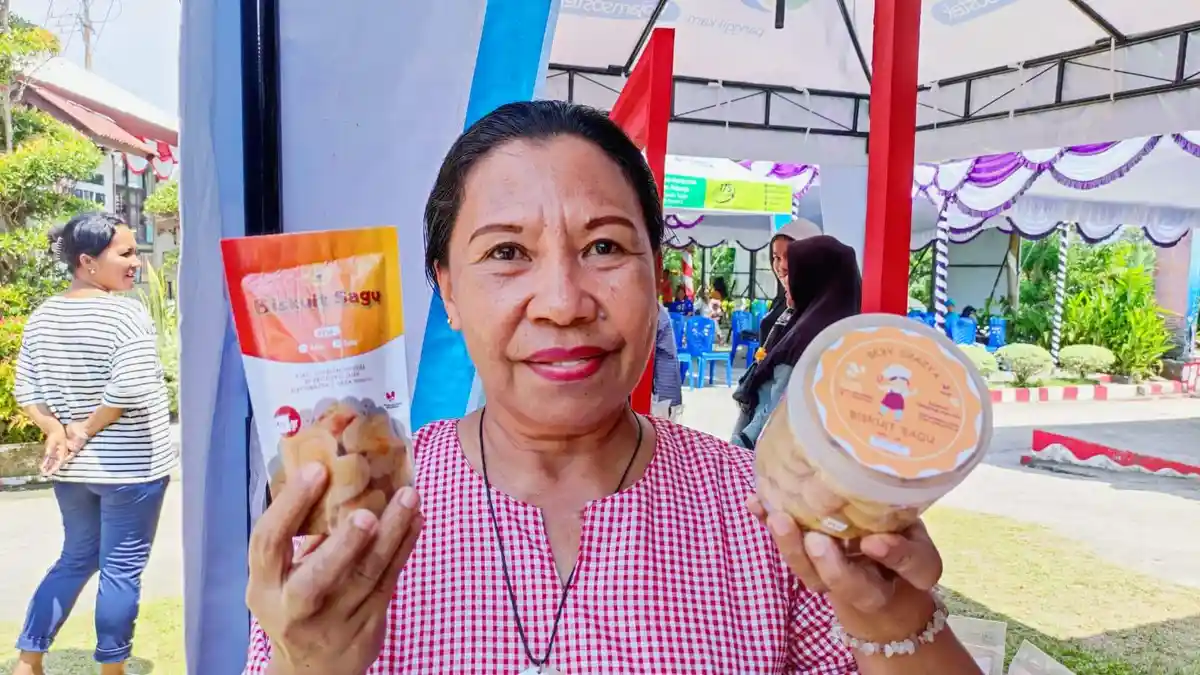Salut! IRT Ini Olah Biskuit dan Bangket Berbahan Dasar Sagu Demi Topang Ekonomi Keluarga
