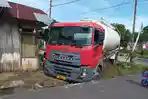 Kecelakaan-truk-di-Jalur-Trans-Sulawesi-Tepatnya-di-Minahasa-Selatan-Sulawesi-Utara.jpg