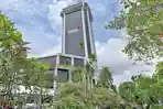KINERJA-POSITIF-Gedung-kantor-pusat-Indosat-Ooredoo-Hutchison-IOH-di.jpg