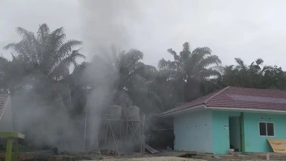 Semburan Gas dan Lumpur di Pesantren Al Ikhsan: Diameter Bertambah, Tinggi Semburan Berkurang
