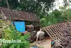 Puting Beliung Sapu Rumah Warga Blitar, Balita Selamat Berteduh di Kandang Kambing, Emak-emak Nangis