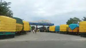 Potret-Pelabuhan-Penyebaran-Bajoe-yang-berlokasi-di-Kecamatan-Tanete-Riattang.jpg