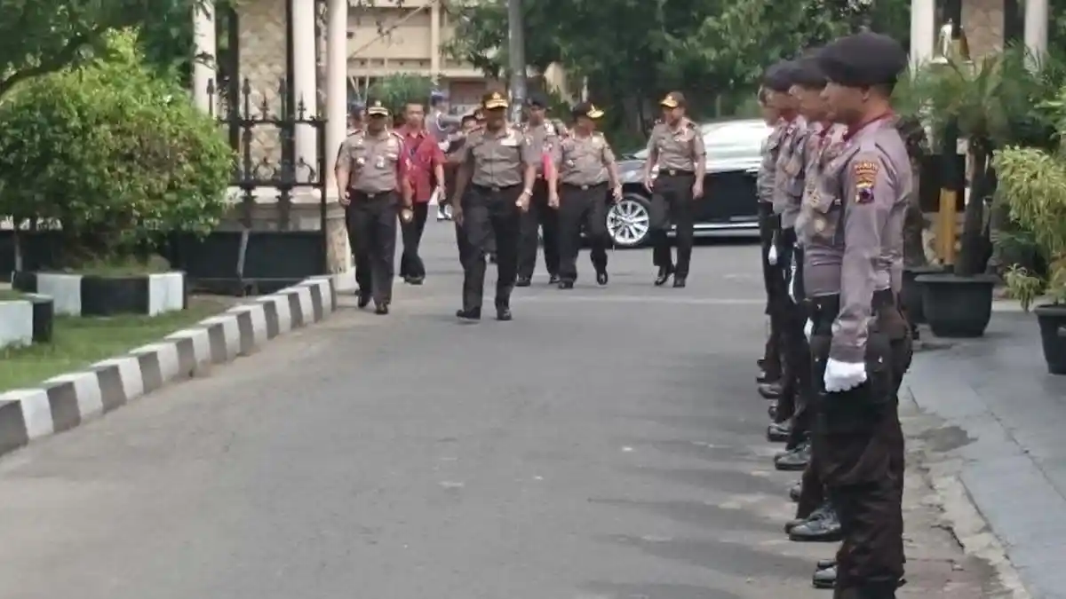 Kapolri Cek Persiapan Pengamanan Tamu VVIP Pernikahan Selvi-Gibran