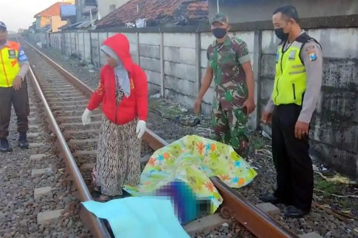 Warga Gresik Meninggal Tertabrak KA Komuter Jurusan Surabaya-Lamongan, Begini Kronologinya