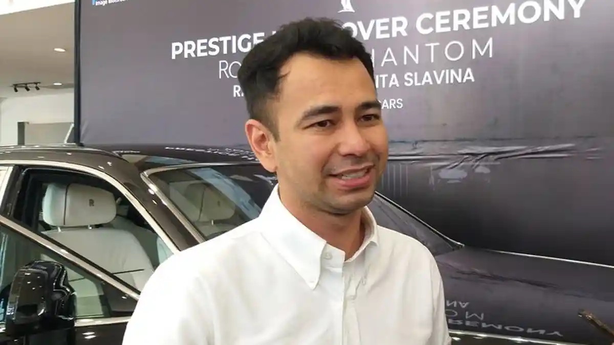 Raffi Ahmad Terharu dengar Cerita Fans Dukung Dirinya saat Kasus Narkoba, Bawa Spanduk ke Kantor BNN