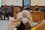 Istri-Mohammad-Ilham-Pradipta-Puspita-Aulia-dalam-sidang-1152026.jpg