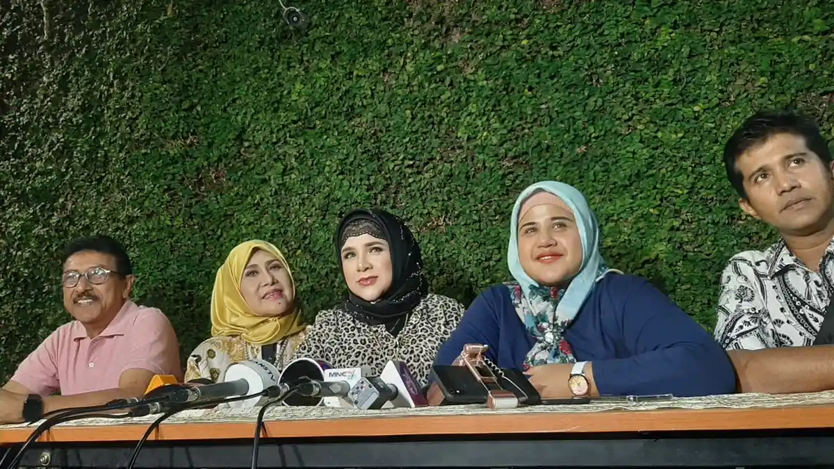 Stroke 3 kali dan Punya Riwayat Darah Tinggi Sejak Kecil, Putra Elvy Sukaesih Derita Skizofrenia