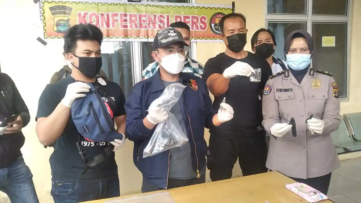 Kerap Beraksi di Bandar Lampung, Komplotan Curanmor Persenjatai Diri dengan Senpi Rakitan