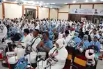 JEMAAH-HAJI-Jemaah-haji-Kloter-17-mengikuti-prosesi.jpg