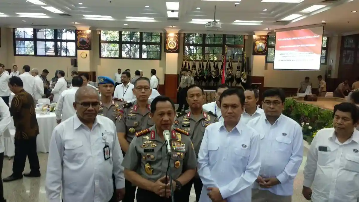 Kapolri Teken MoU dengan SKK Migas dan BPH Migas