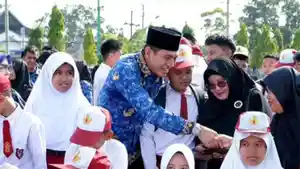 Bupati-Fadhil.jpg