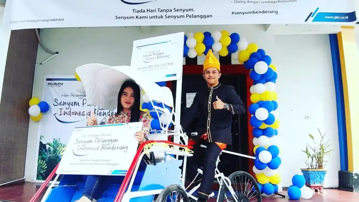 PLN UP3 Tolitoli Hadirkan Becak Listrik di Hari Pelanggan Nasional