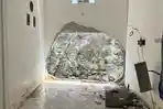 Dibangun Dekat Saluran Air, Tembok Rumah Warga di Perumahan Depok Jebol Semua Diterjang Banjir