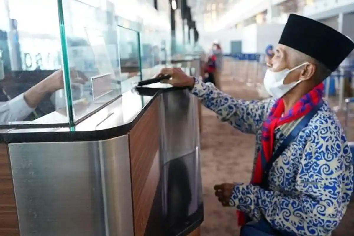 Jemaah yang Hendak Umrah Meningkat Drastis, Imigrasi Bandara Soekarno-Hatta Siapkan Terminal 2F