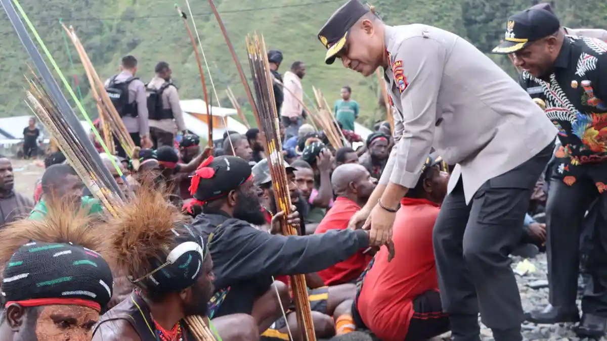 RICUH di Puncak Jaya, Kapolda Papua Tengah Jumpai Forkopimda dan Perwakilan Massa Pendukung Paslon 