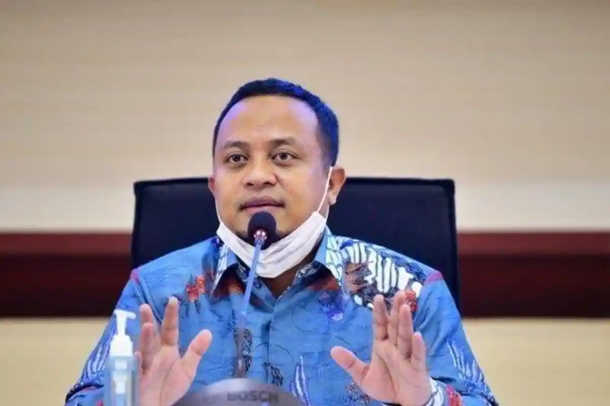 Profil Andi Sudirman Gubernur Sulsel yang Pecat Guru Luwu Utara, Kini Harus Jalani Putusan Prabowo