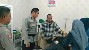 Pemuda-minum-kopi-racun.jpg