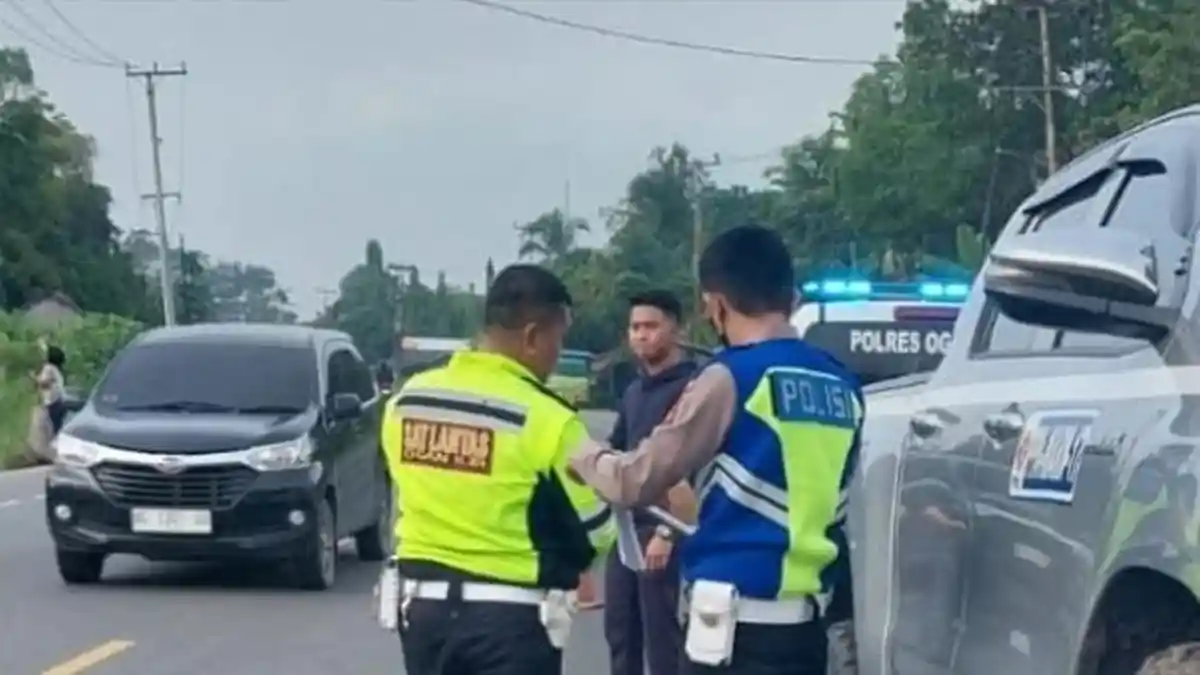 Kecelakaan di Jalinsum Palembang-Indralaya, Satlantas Polres OI Langsung Gerak Cepat