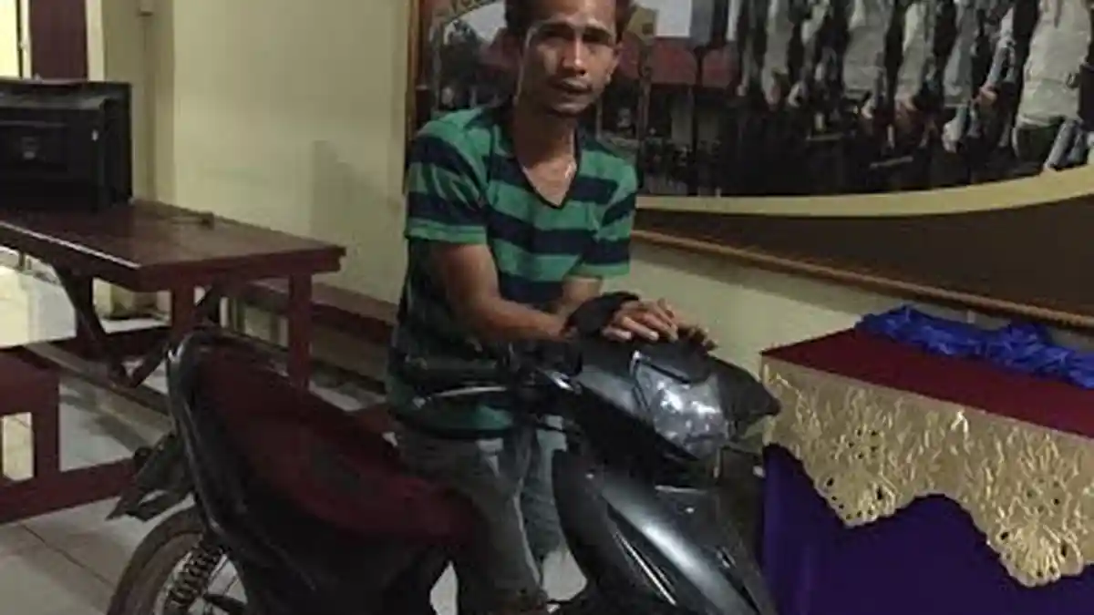 Aparat Polsek Senapelan Sita Motor Milik Pencuri Kompresor
