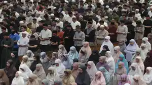 Umat-Islam-dianjurkan-membaca-doa-setelah-sholat-Tarawih-dan-Witir-s.jpg