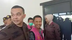 Mantan-Ketua-KPU-Tanjabtim-dan-Mantan-Kuasa-Hukumnya-Dilimpahkan-ke-Lapas-Jambi.jpg