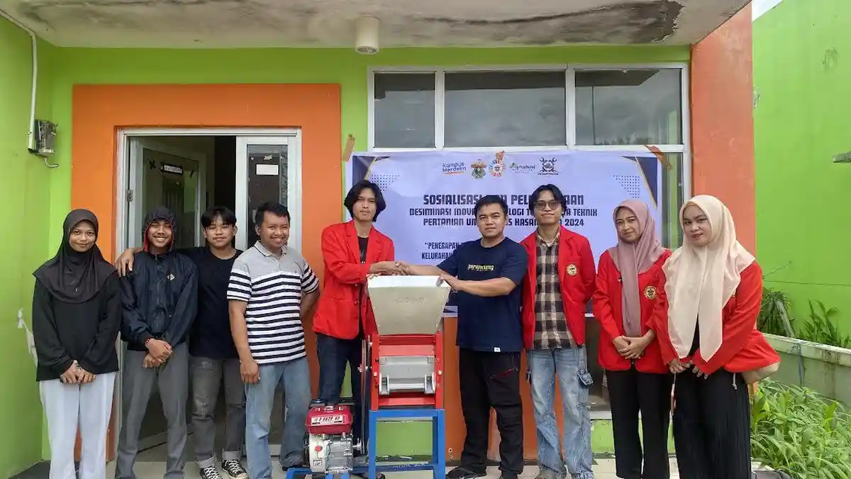 Keren! Mahasiswa Teknik Pertanian Unhas Ciptakan Mesin Pulper untuk Petani Kopi Bantaeng
