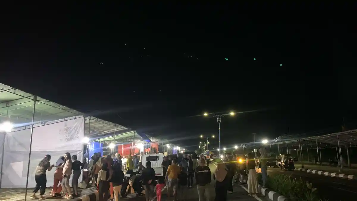 Meski Belum Dibuka, Pasar Rakyat di Center Point Bone Bolango Gorontalo Sesak Pengunjung