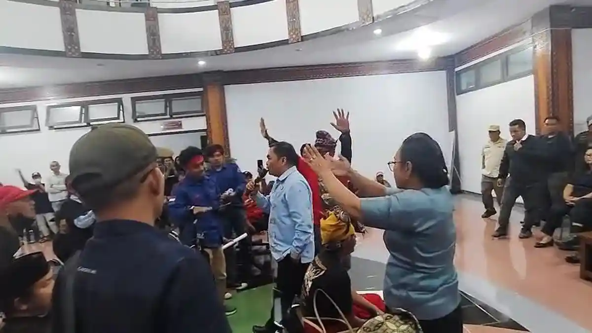 Bupati Tana Toraja Mengaku Tak Tahu Soal Proyek Geothermal di Bittuang