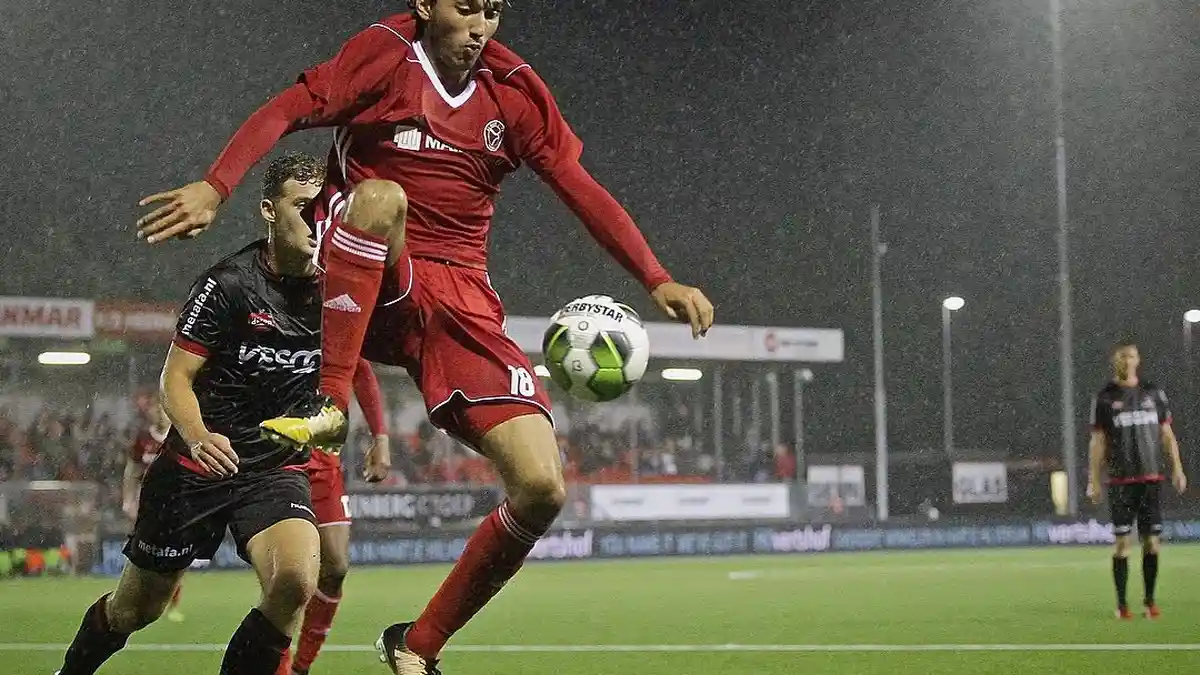 Ezra Walian Akhirnya Cetak Gol Perdana untuk Almere City, Begini Harapan Netizen