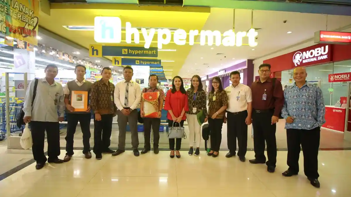Hasil Melimpah, Beras Landak Masuk Hypermart