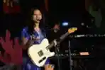 Andien Duet Bersama Wagub Jatim Emil Dardak di Jazz Traffic Festival