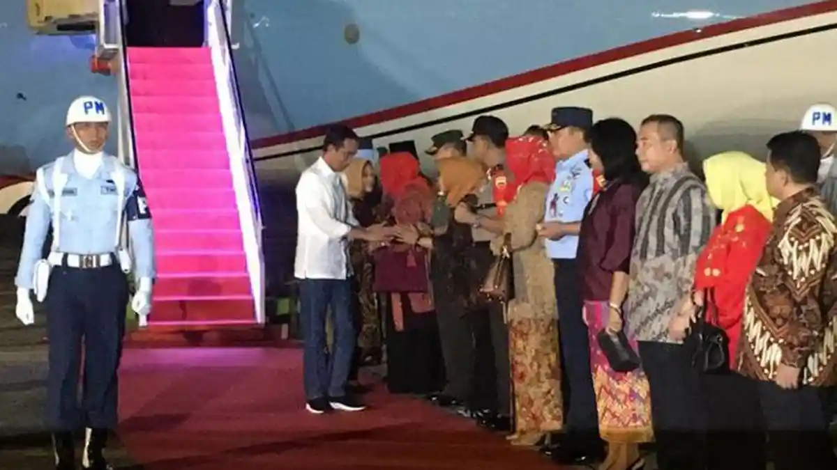 Hari Ini Jokowi Dijadwalkan Menerima Gelar Adat Melayu di Pekanbaru