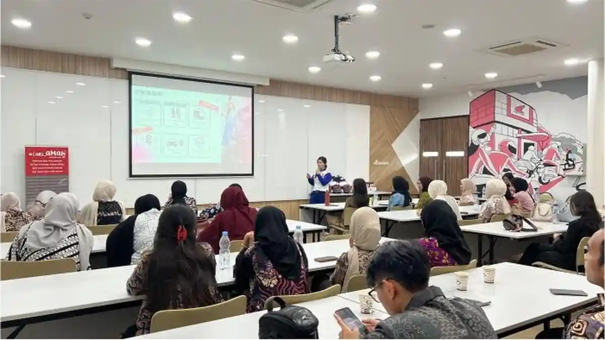 Seminar “Zen on Wheels”, DAM Dorong Perempuan Lebih Percaya Diri dan Cari Aman di Jalan
