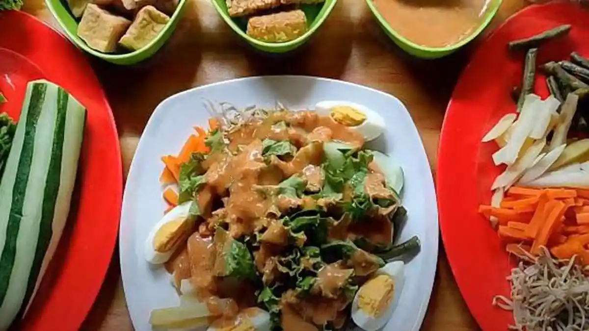 Resep Gado Gado Sederhana, Tambahkan Telur
