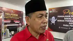 Ketua-DPC-PDIP-Bontang-Maming-yang-saat-ditemui-di-Kantor-KPU.jpg