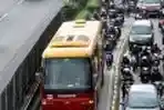 Jalur Busway Dipakai Pengendara Motor
