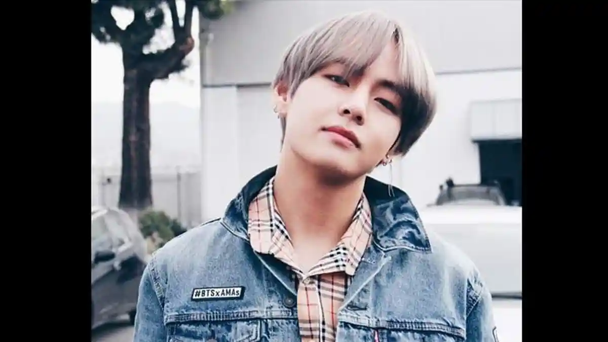 Gemas! V BTS, Paling Tampan saat Disuruh Menunjukkan Wajah Gantengnya, Lihat Videonya!