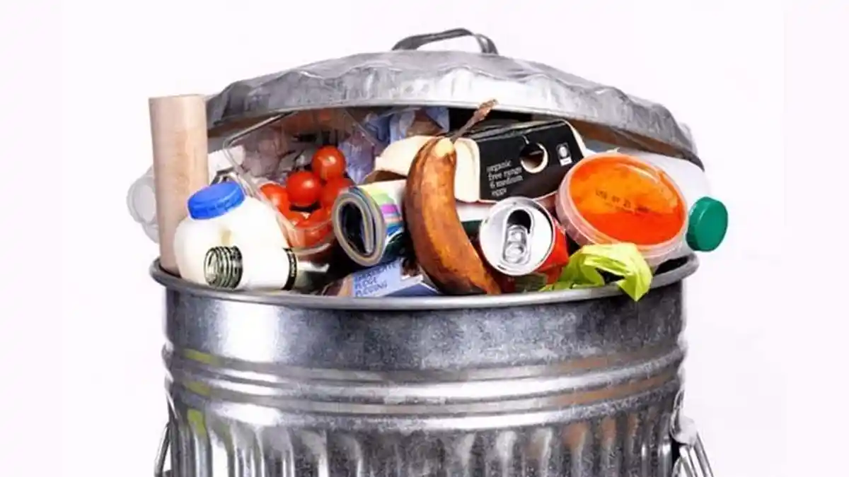 Kakek Tua Tukang Sampah Ini Temukan Rp 5 Miliar di Tumpukan Sampah, Ini yang Dilakukannya