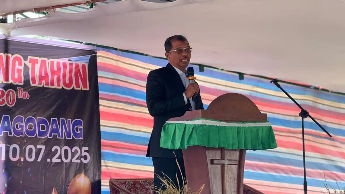 Wabup Toba Hadiri Kebaktian Bersama dan Perayaan Ulang Tahun ke-120 Tahun HKBP Resort Tornagodang