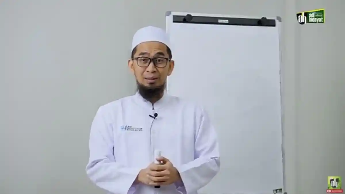Dilaknat Allah, Hati-hati Ternyata 2 Jenis Pakaian Ini Dilarang dalam Islam kata Ustaz Adi Hidayat