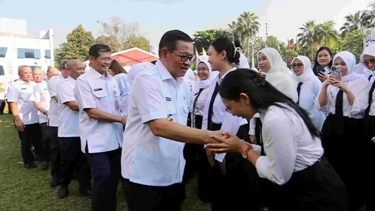3.419 CPNS DKI Terima SK Pengangkatan, Gubernur Pramono Ingatkan Jangan Ada yang Ingin Tampil