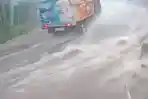 Viral-Banjir-Palutungan-Kuningan-Kades-Cisantana-Bocorkan-Penyebab-Utamanya.jpg