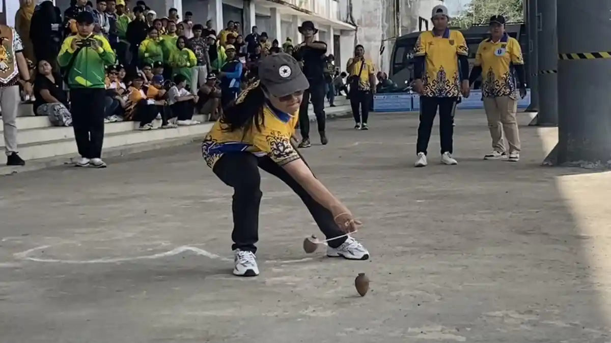 Habayang, Adu Gasing Tradisional Khas Kalteng Dipertandingkan di FBIM 2026