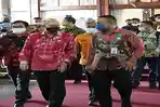 Pj-Bupati-Landak-Samuel-SE-Msi-saat-menghadiri-kegiatan-sdsdf.jpg