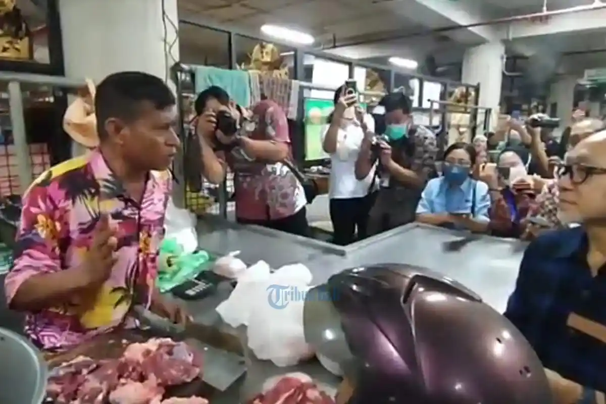 Pedagang Daging Kambing Pasar Badung Bali Protes ke Mendag: Kambing Dipersulit Datang ke Bali