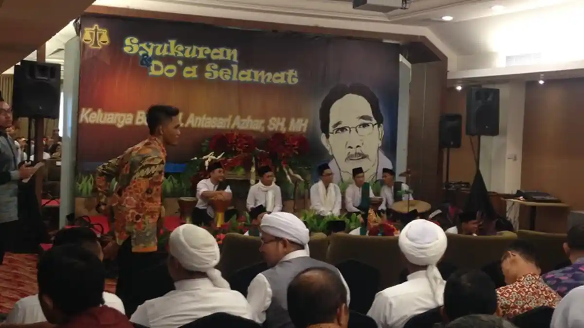 Tamu Syukuran Antasari Azhar Terpaksa Menunggu di Luar Ruangan