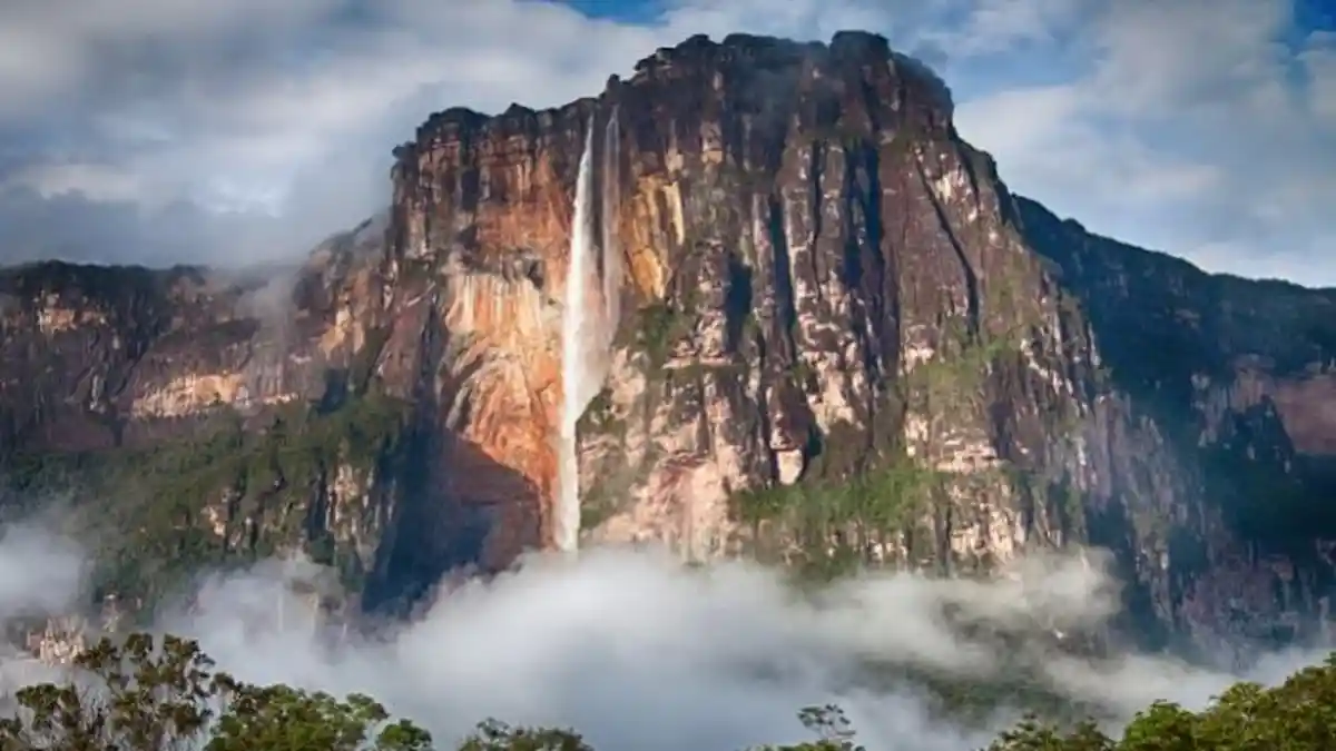 Tahukah Anda, Ini 5 Air Terjun Paling Tinggi di Dunia, Air Terjun Angel Tingginya Mencapai 979 Meter