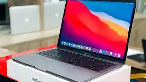 MacBook-Pro-M5-baru.jpg