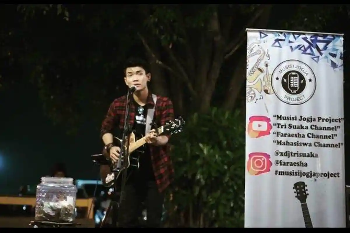 Tarif Manggung Tri Suaka Beredar, Wajib Ada 1 Slop Rokok Plus Pijat Refleksi